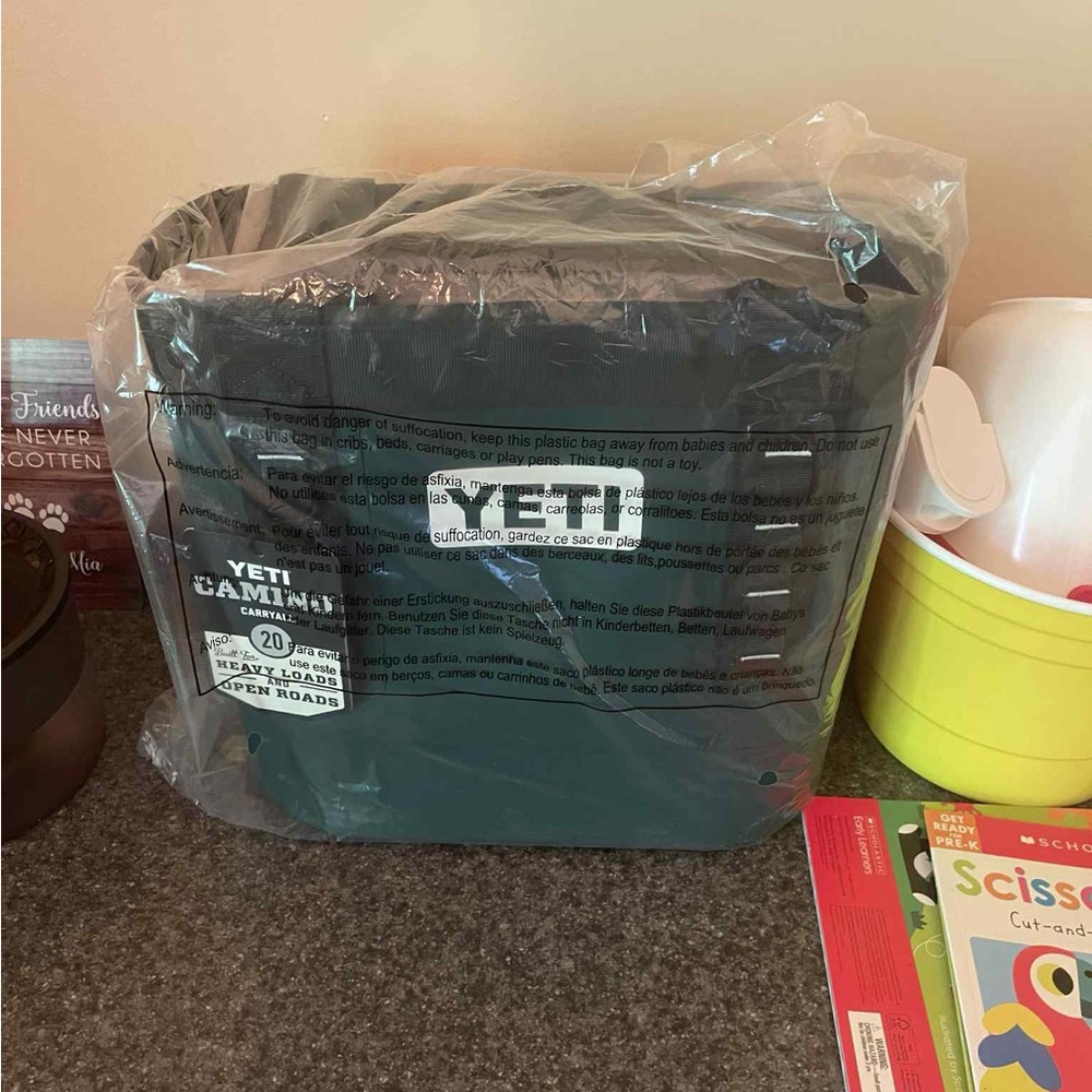 Yeti Green Tote Bag - Picture 2 of 4
